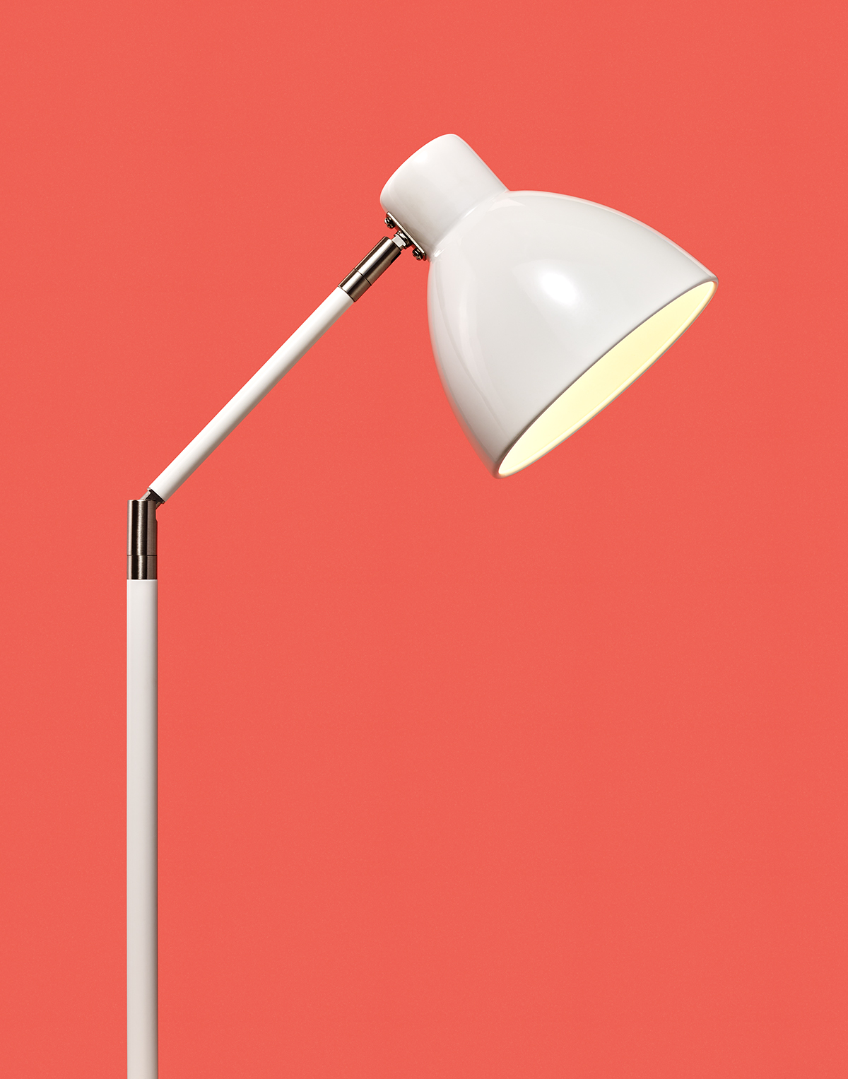 C-000500-01-065_WHITE-LAMP_Final_web